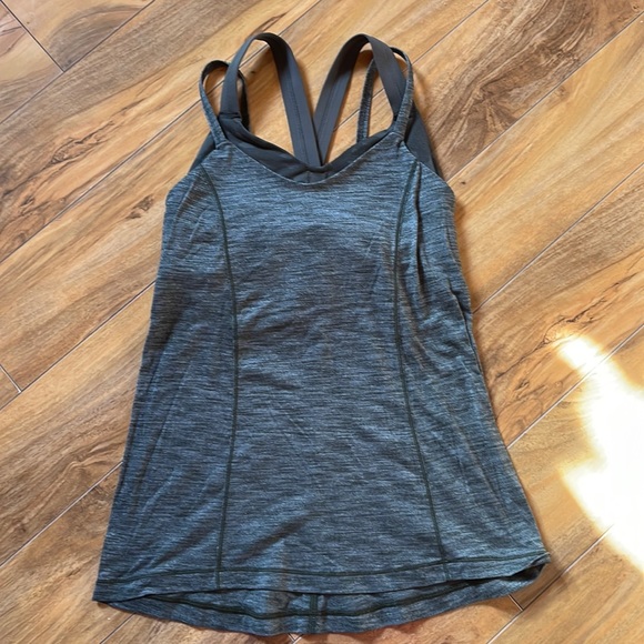 lululemon athletica Tops - Size 6 Lululemon fitted tank